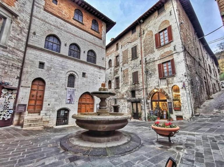 La Dimora Di Pietra Apartment Gubbio Exterior photo